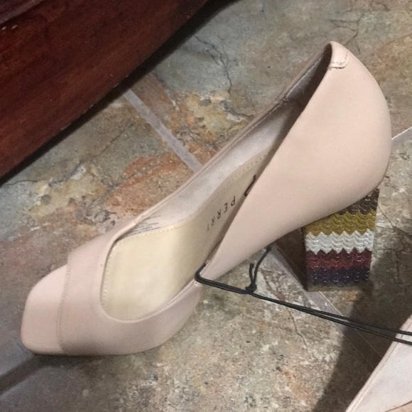 Katy Perry heels - Picture 2 of 4